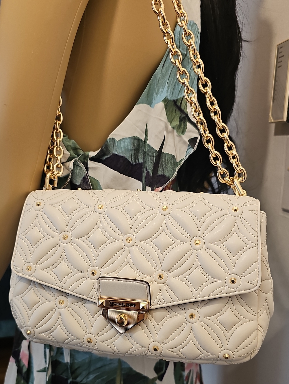NEW Michael Kors White Quilted Leather Shoulder Bag with Gold Chain